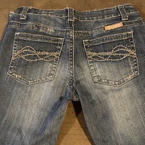Cowgirl Tuff Co Medium Wash Blue Denim Jeans Womans Size 29x33 Don’t Fence Me In